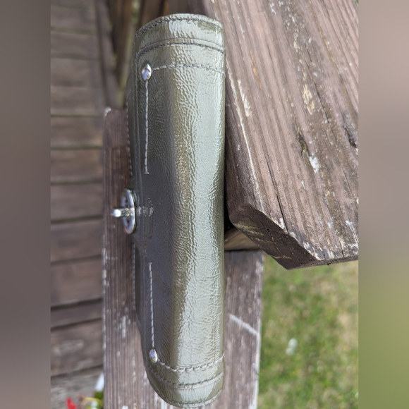 Coach Archive Gray Patent Leather 65th Anniversary Turnlock Legacy Wallet VGUC - Picture 8 of 13